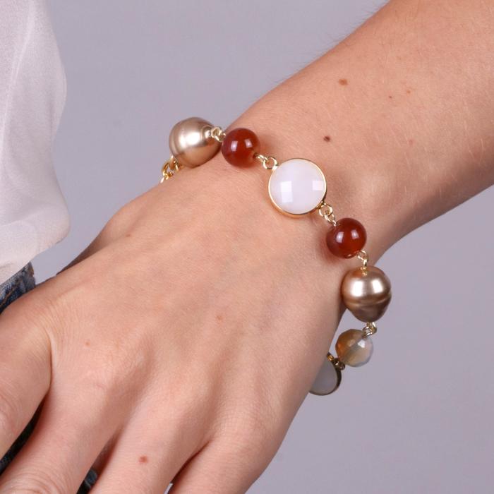 Bracciale in Metallo con crisatlli e perle marroni